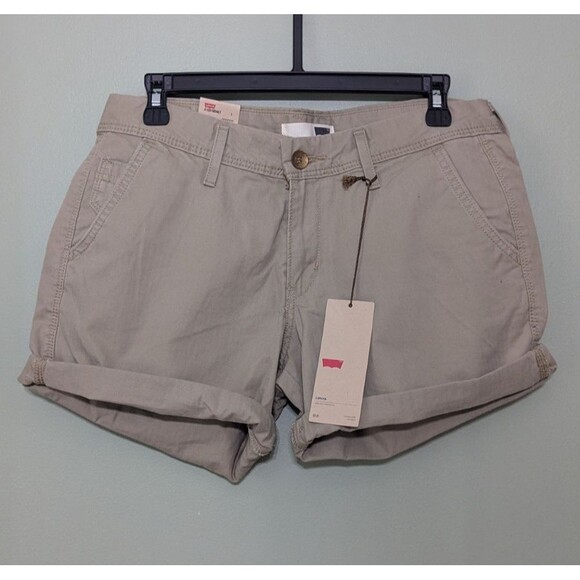 Levi's Women's Low-Rise Khaki Shorts Size 27 Small NWT NEW - Picture 1 of 5